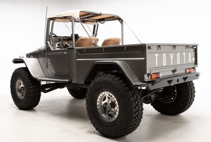 Toyota Land Cruiser FJ45 1