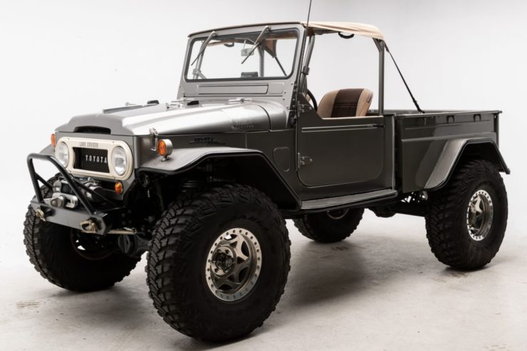 Toyota Land Cruiser FJ45 4