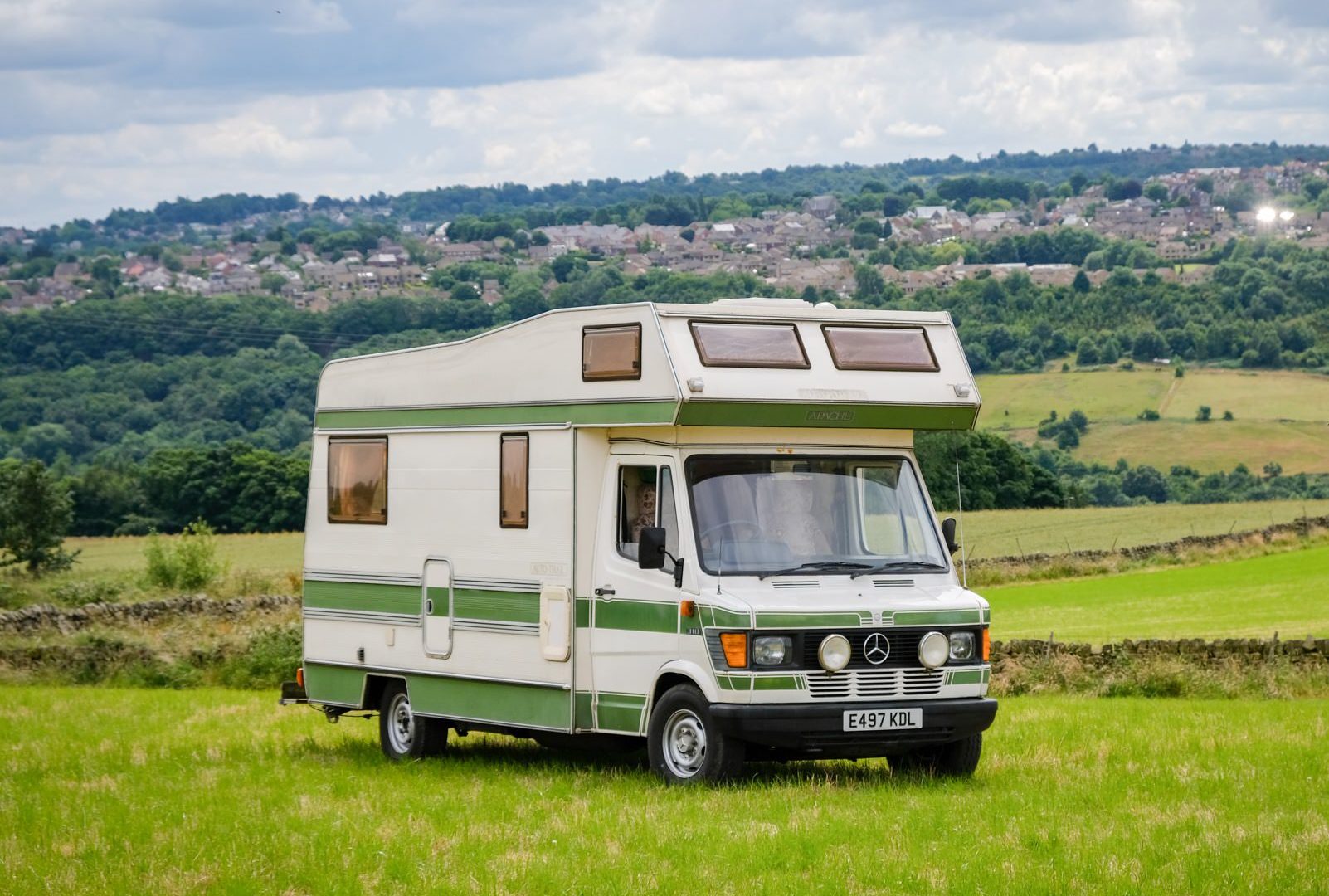 Mercedes-Benz T1 Camper 1