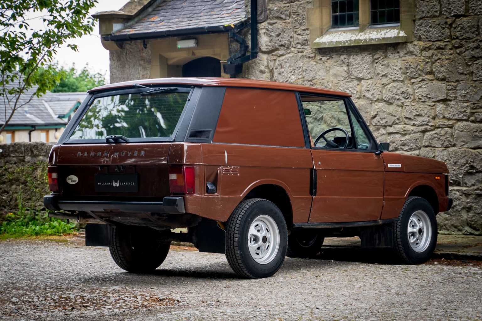 For Sale: An Ex-London Police Undercover Surveillance Range Rover