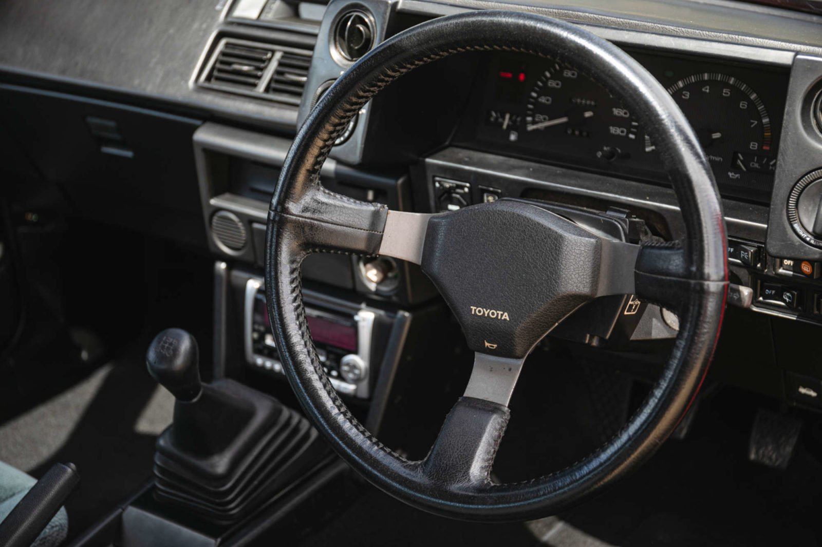 Toyota Corolla AE86 Interior