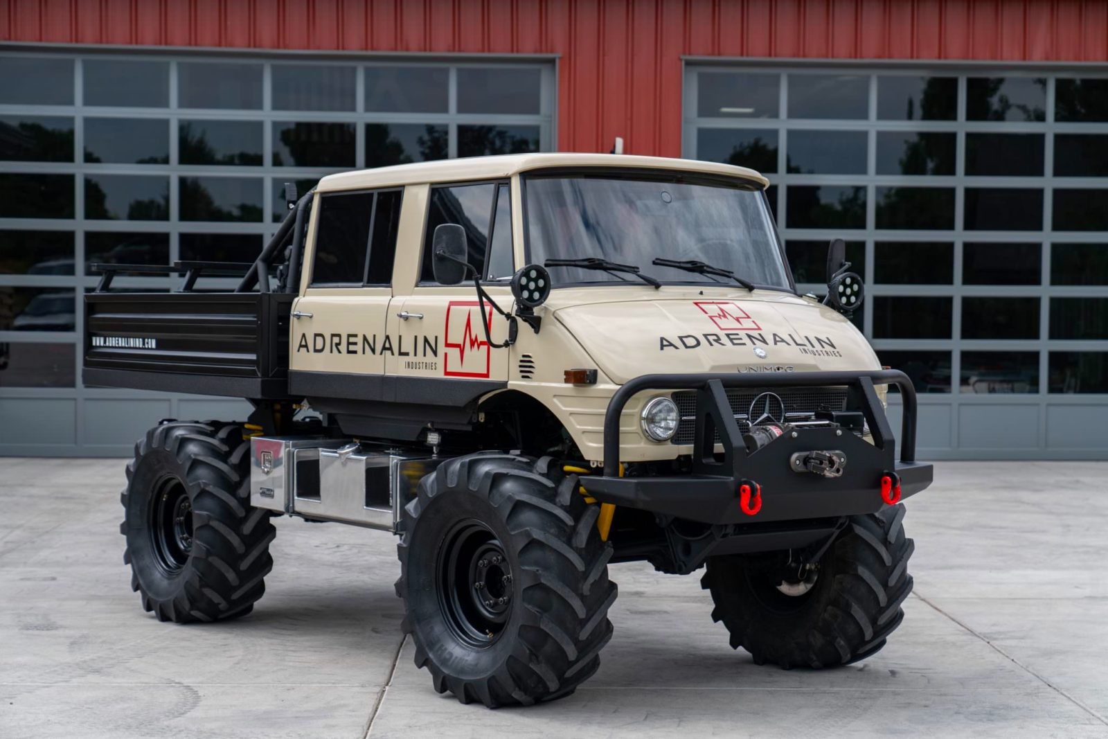 The King Of 4x4s: A Mercedes-Benz Unimog 416 Doka