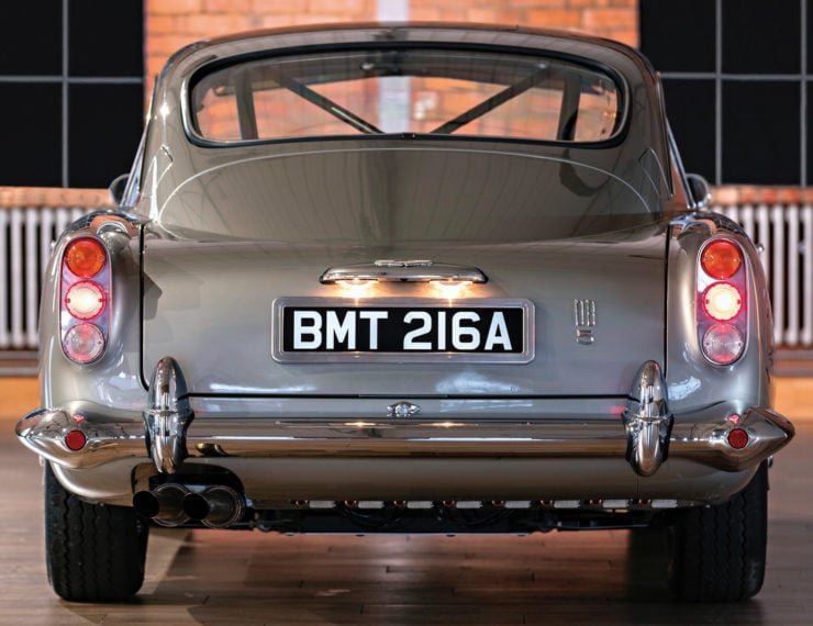 Aston Martin DB5 Stunt Car James Bond No Time To Die 2