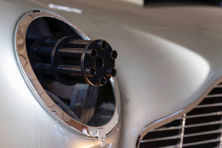 Aston Martin DB5 Stunt Car James Bond No Time To Die 5
