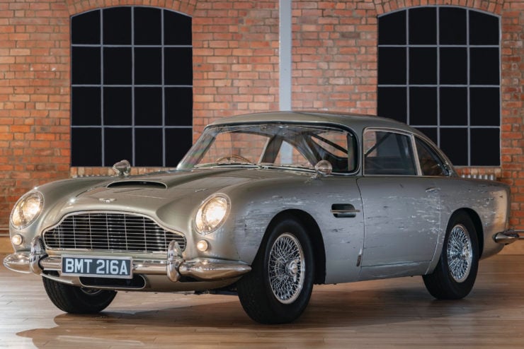 Aston Martin DB5 Stunt Car James Bond No Time To Die