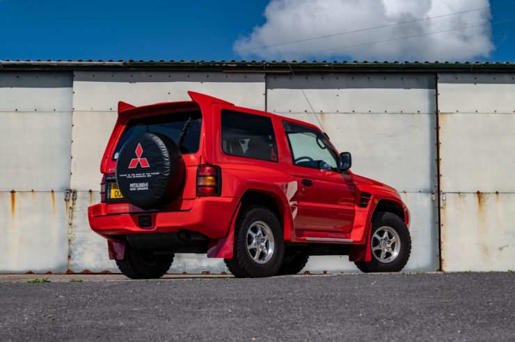 Mitsubishi Pajero Evolution 14