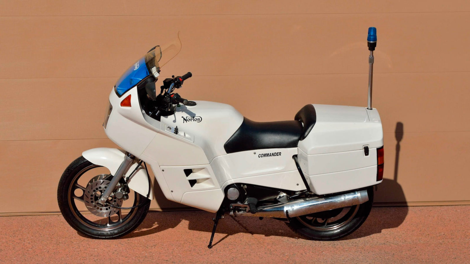 A Rare 1989 Norton Commander – A Wankel Rotary-Powered Motorcycle