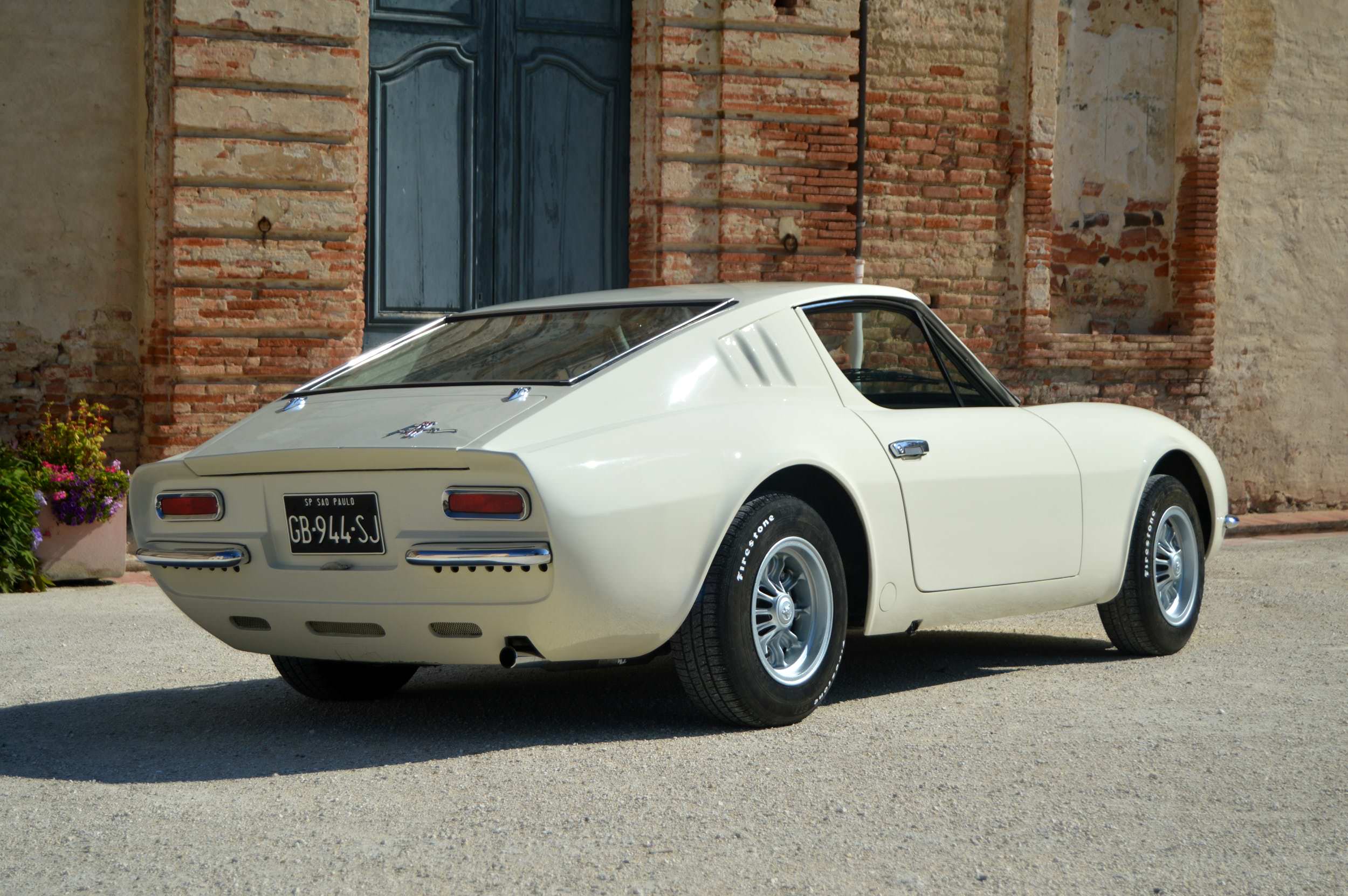 Los invitados Mitones Renacimiento Puma GT – The Iconic Brazilian Sports Car Of The 1960s