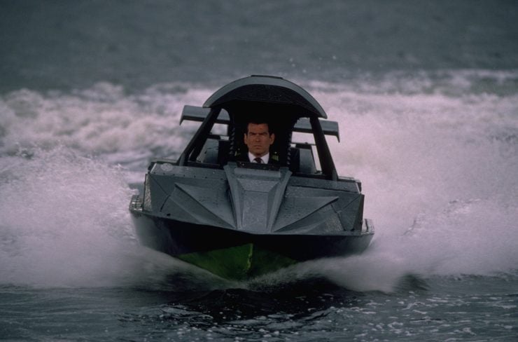 Q Boat From James Bond The World Is Not Enough 6