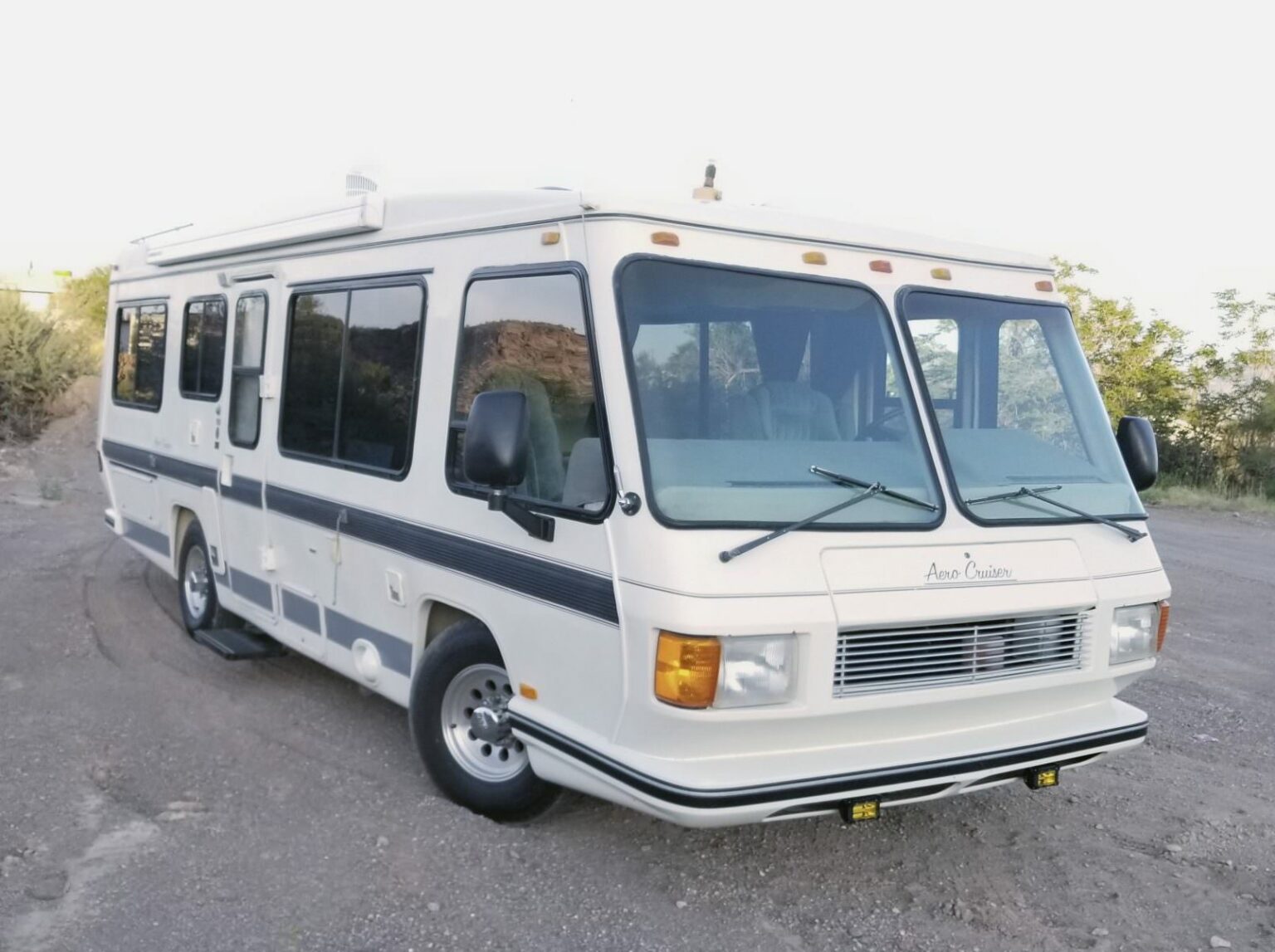 Retro Home-On-Wheels: A Gardner-Pacific Aero Cruiser Motorhome