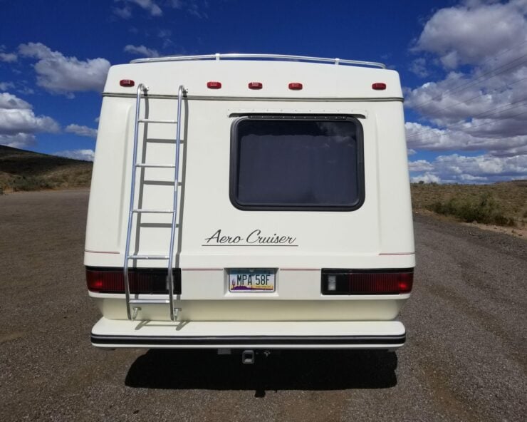 Gardner-Pacific Aero Cruiser Motorhome 10