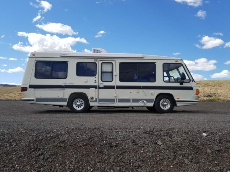 Gardner-Pacific Aero Cruiser Motorhome 5