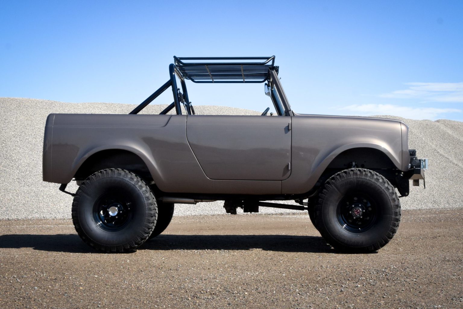 Adventure Machine: A 327 V8 Swapped International Harvester Scout 80