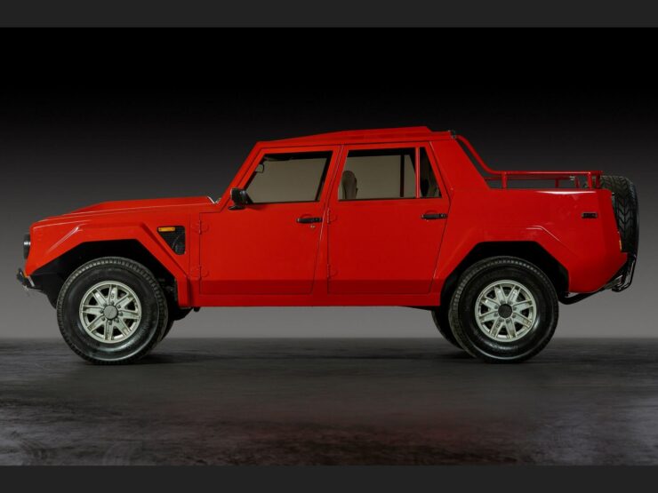 Lamborghini LM002