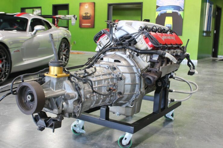 Dodge Ram SRT-10 V10 Engine 4