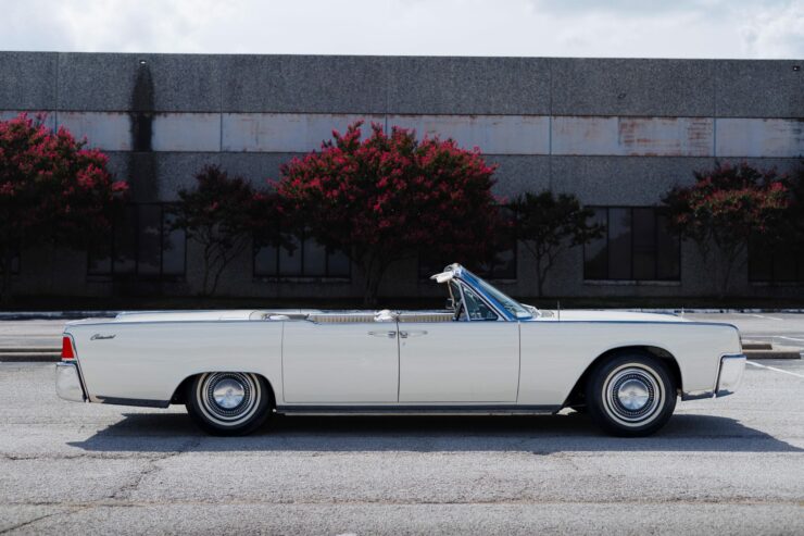 Lyndon B. Johnson Lincoln Continental 2