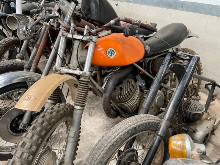 180 Barn Find Motorcycles 17