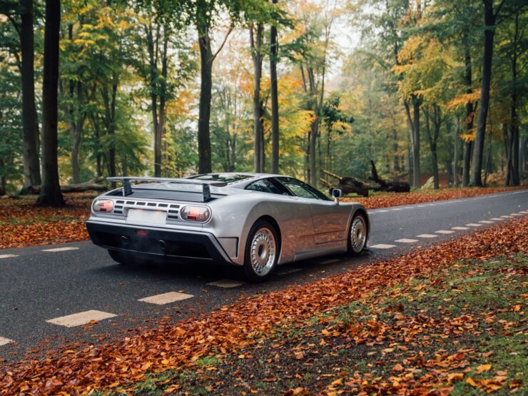 Bugatti EB110 GT