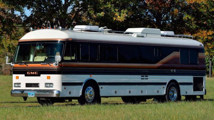 GMC Bus Motorhome 8