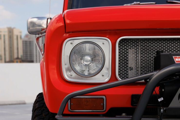 International Harvester Scout 800B 9