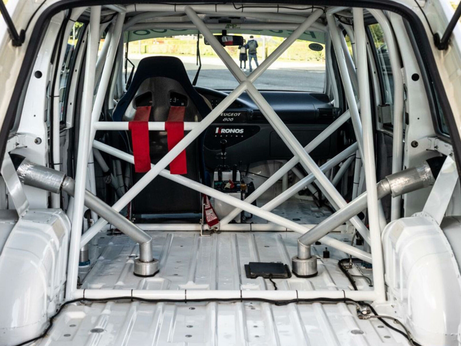 Minivan Racing Rear Wing The 1995 Peugeot 806 Procar: The World's Only FIA Endurance Racing Minivan