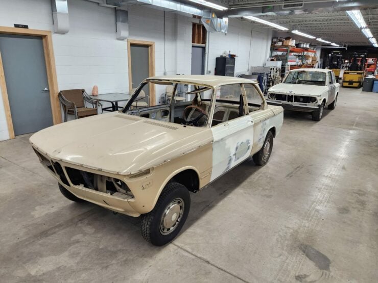 Proyecto BMW 2002 Coche 3