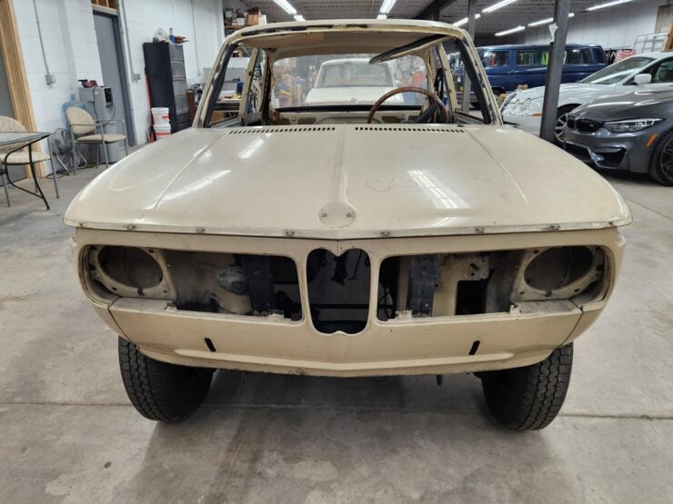 Proyecto BMW 2002 Coche 5