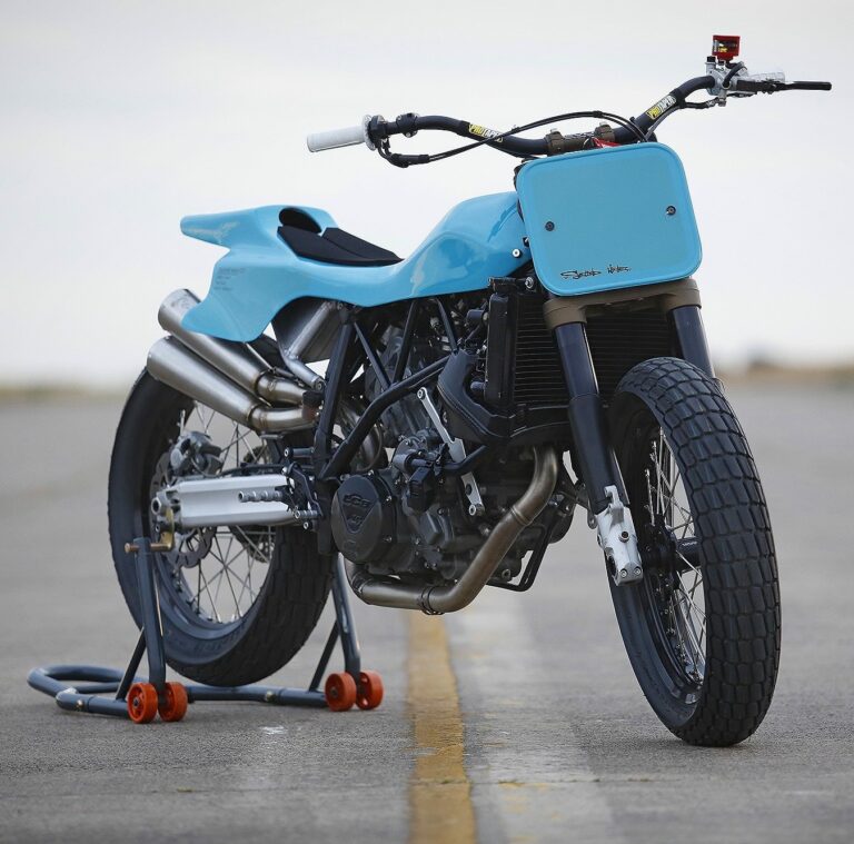 KTM 990 Super Duke Flat Tracker: Second Wave 001