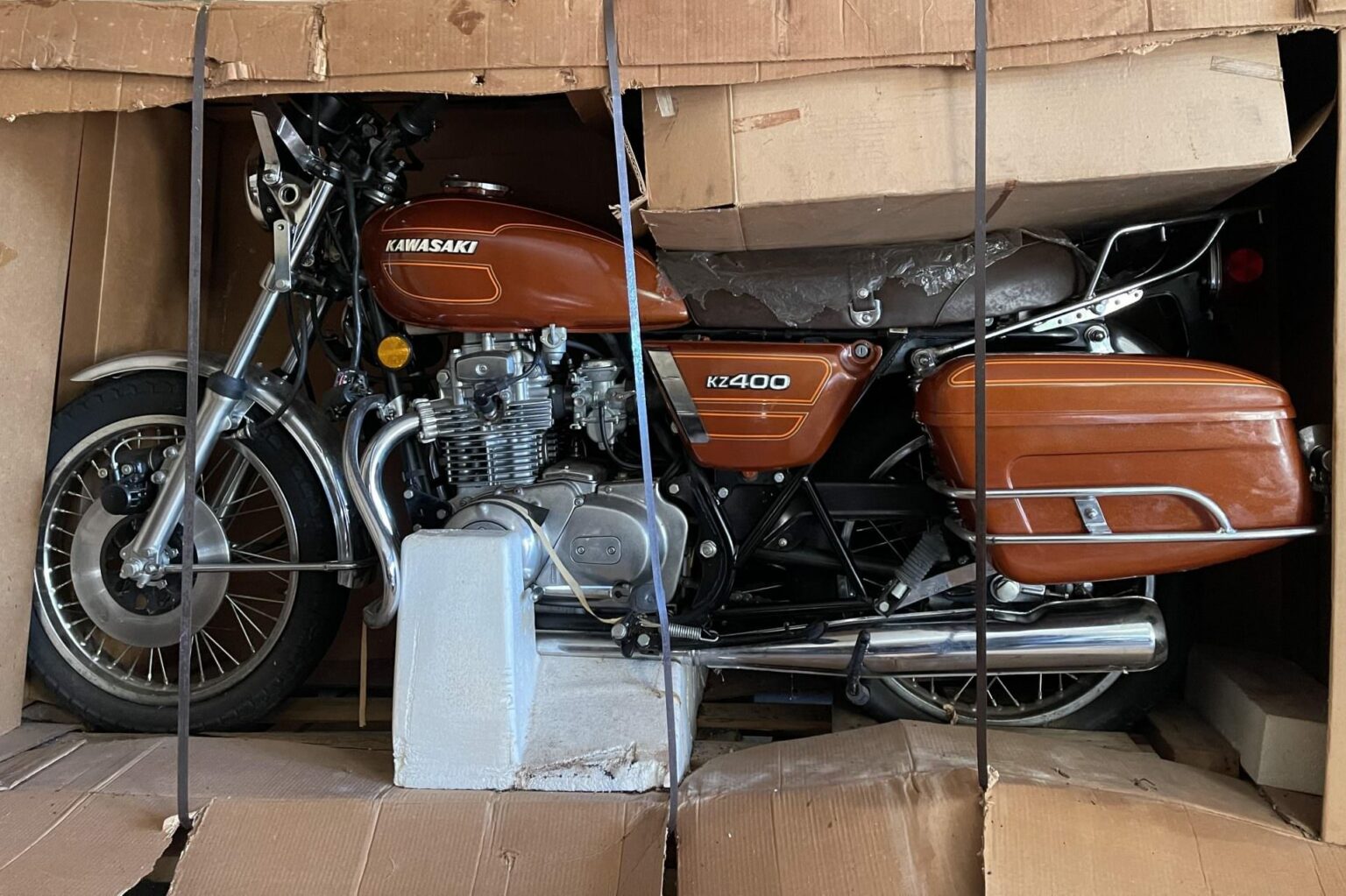 In The Factory Crate For 46 Years: A 1977 Kawasaki KZ400 Deluxe