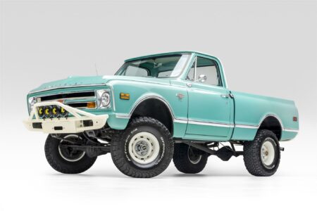 Restomodification Done Right: A 1968 Chevrolet C10 4×4 Pickup