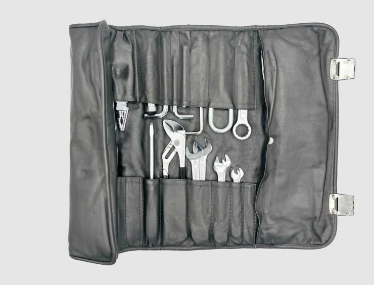 Porsche 959 Tool Kit 4