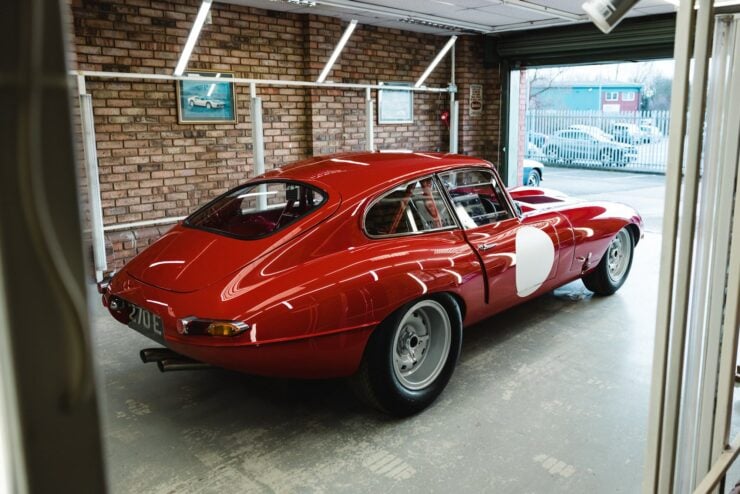 Semi-Lightweight Jaguar E-Type 17