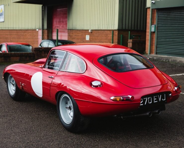 Semi-Lightweight Jaguar E-Type 6