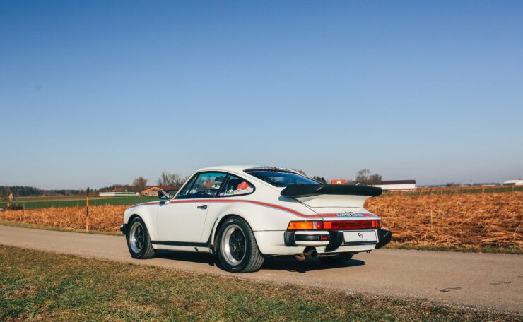 Porsche 911 Turbo - 930 4