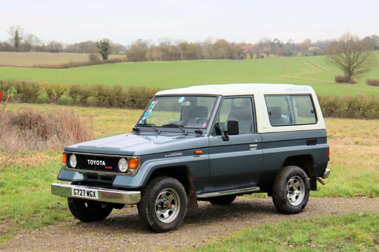 Toyota Land Cruiser LX Turbo 1