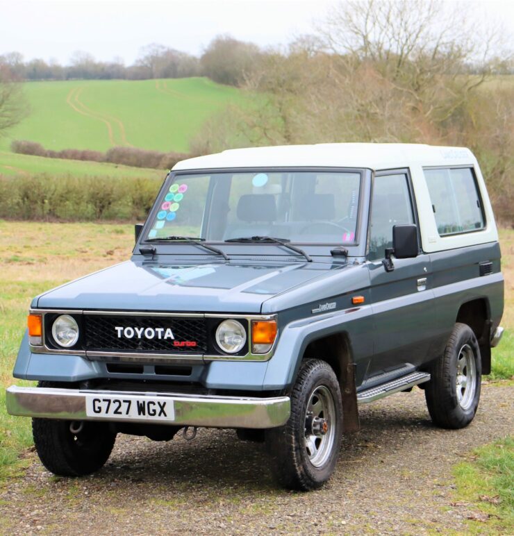 Toyota Land Cruiser LX Turbo 2