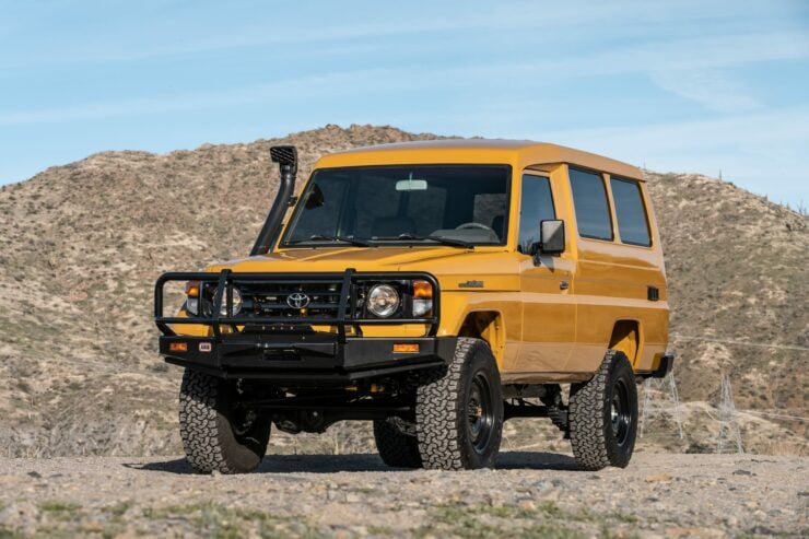 Toyota Land Cruiser Troopy 2