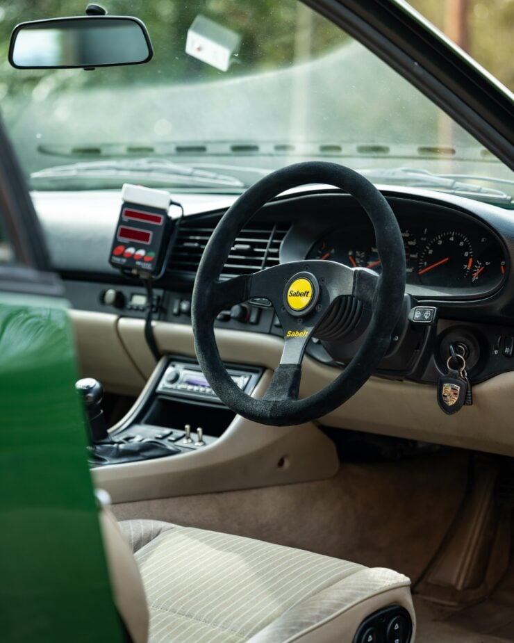 Porsche 944 Safari Rally Specification 21