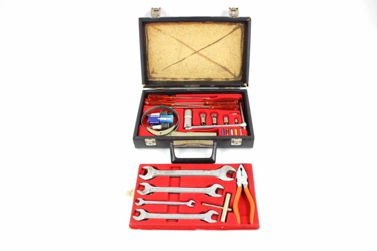 Ferrari 365 GTB:4 Daytona Briefcase Tool Kit 3