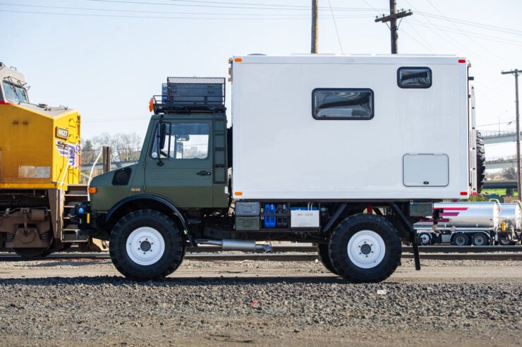 Mercedes-Benz Unimog Expedition Camper 2