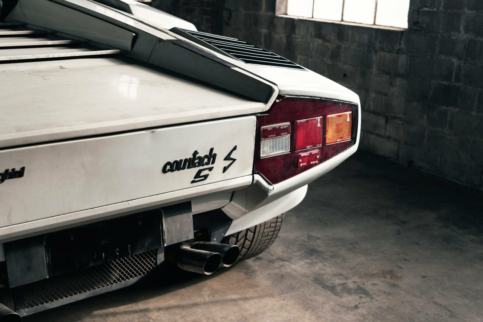 22 Years In Storage: The 1982 Geneva Motor Show Lamborghini Countach ...