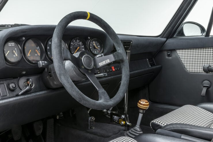 Safari Rally-Specification Porsche 911 2