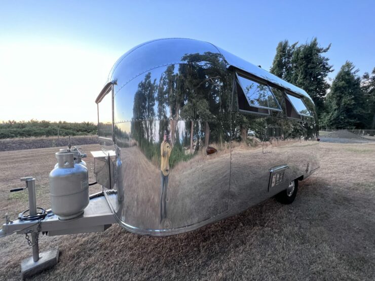 Airstream Globe Trotter 13