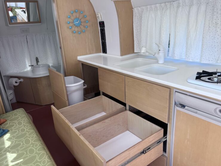 Airstream Globe Trotter 10