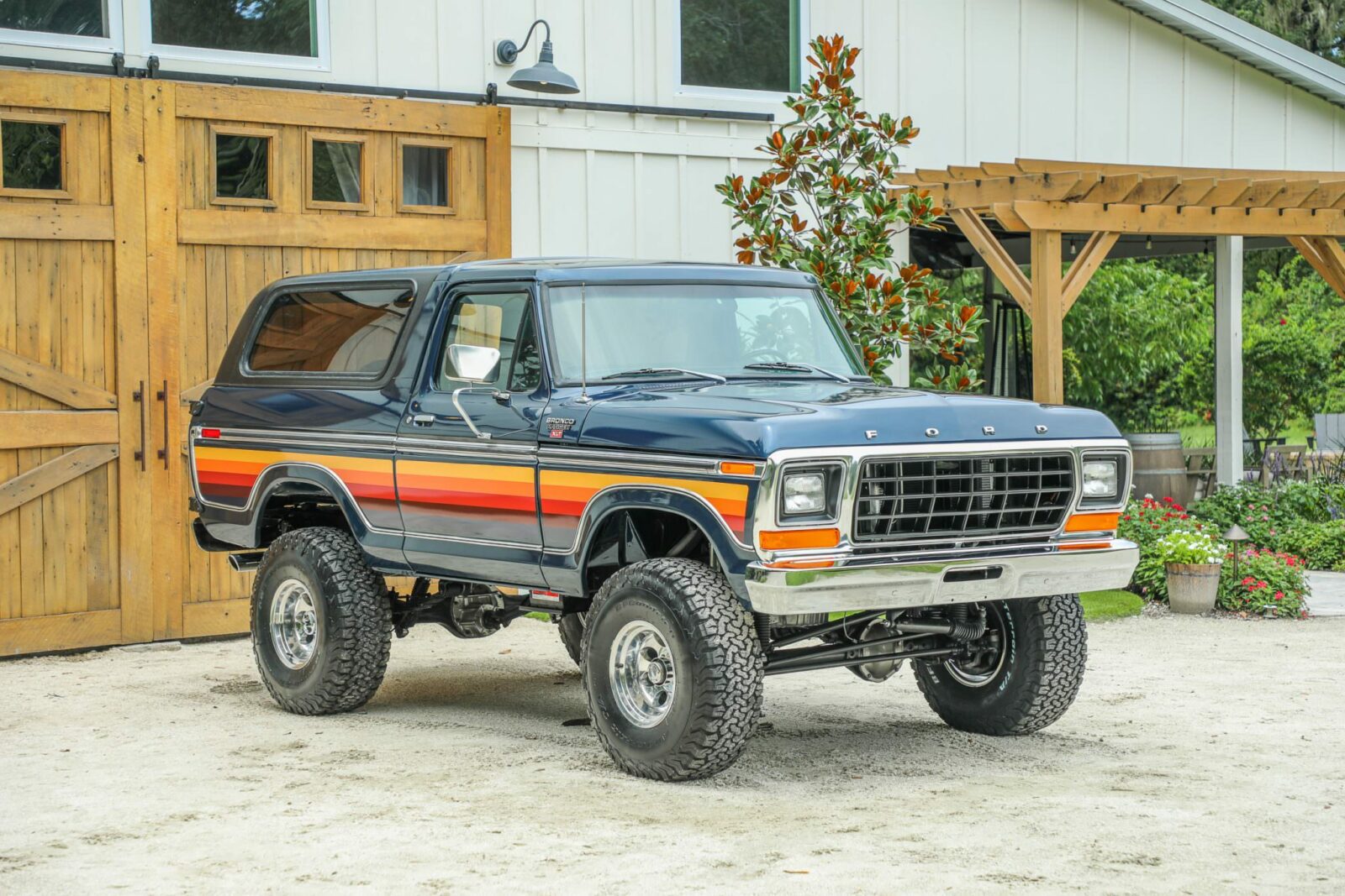 This Is A Godzilla-Powered Ford Bronco Ranger XLT With 430 BHP