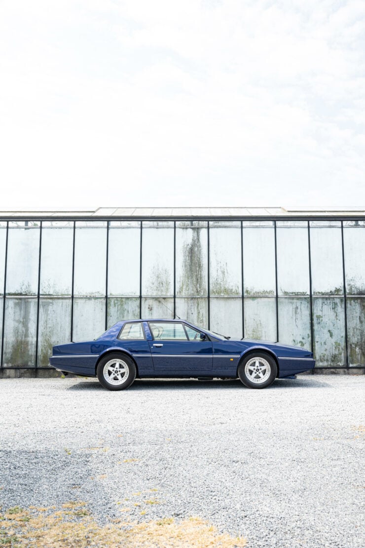 Aston Martin Virage prototype Lagonda