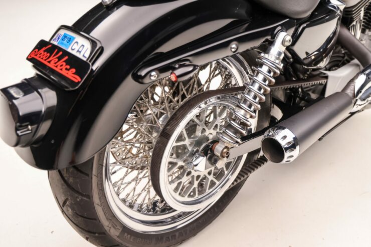 Harley-Davidson Roadster 1200R 12