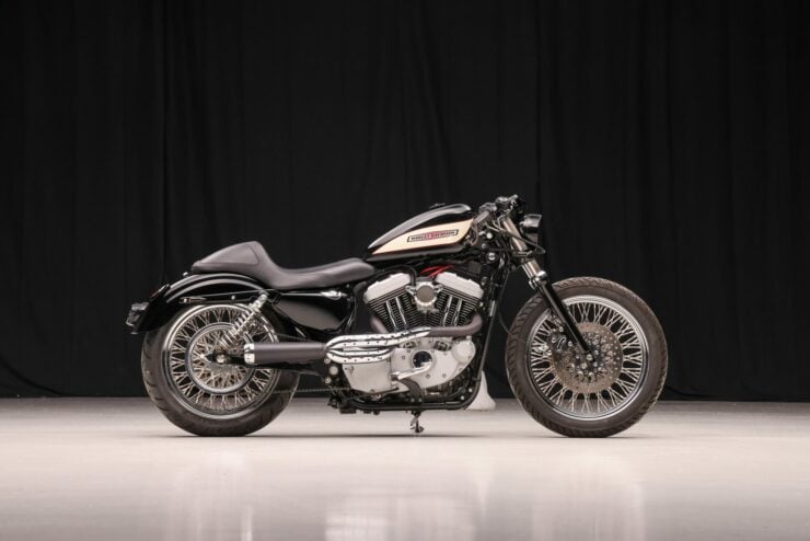 Harley-Davidson Roadster 1200R 5