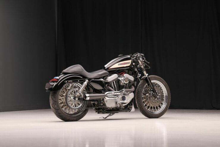 Harley-Davidson Roadster 1200R 6
