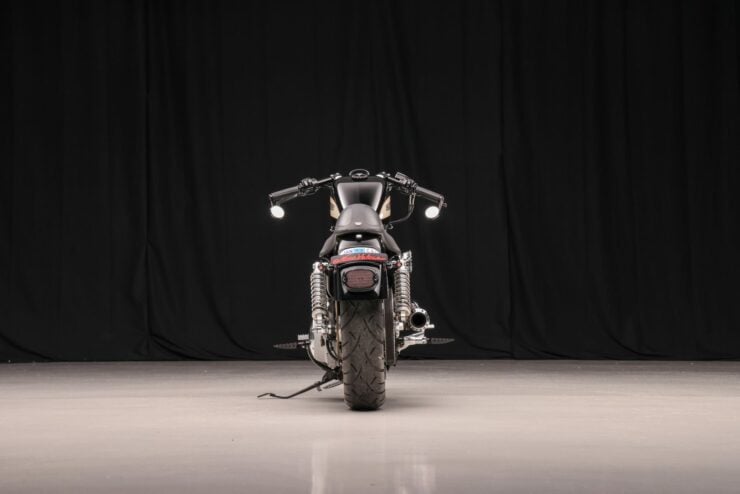 Harley-Davidson Roadster 1200R 8